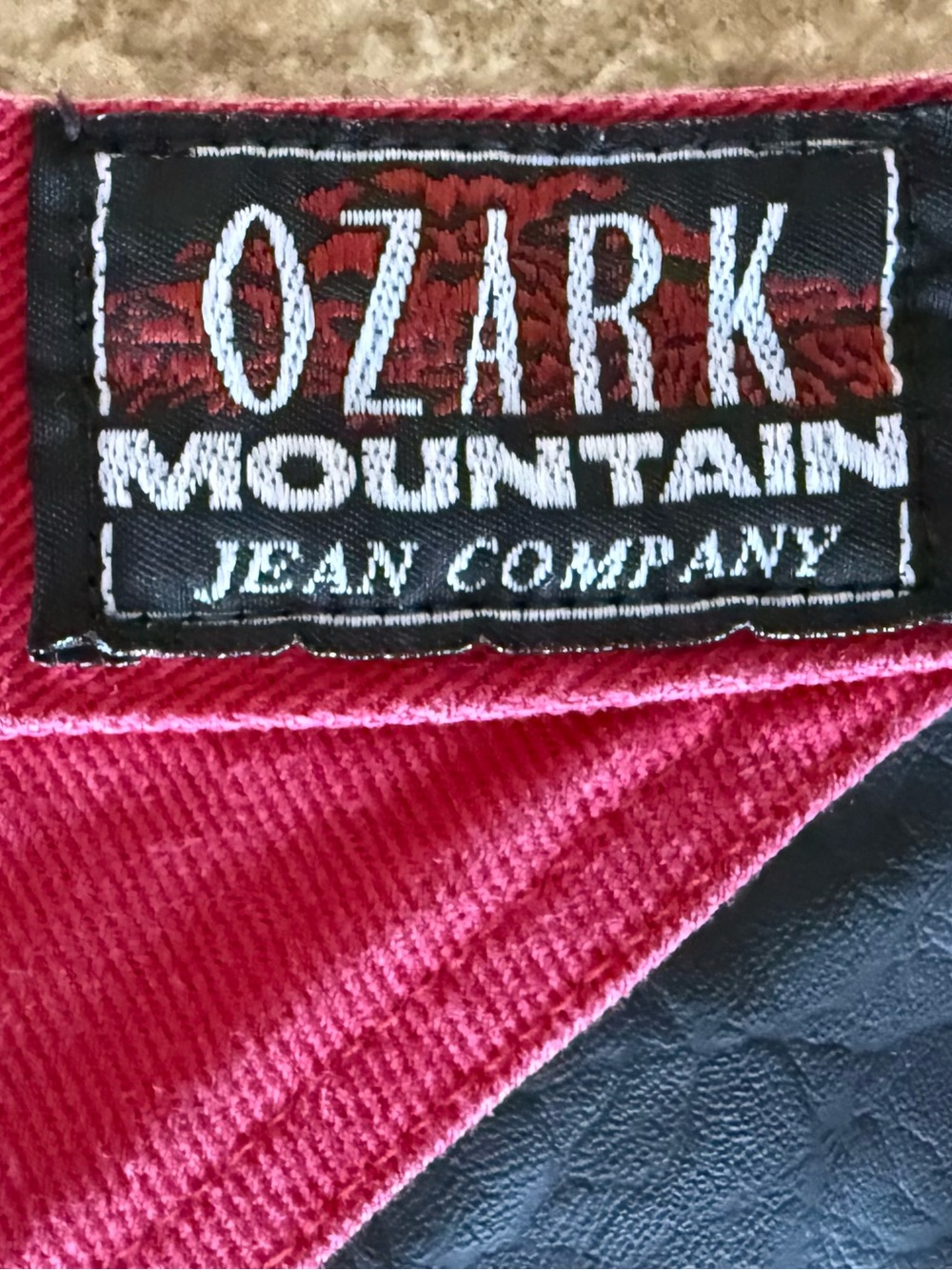 Vintage 90s Ozark Mountain Red Western Jeans – Faux Leather Trim – Straight Leg - Picture 9 of 10